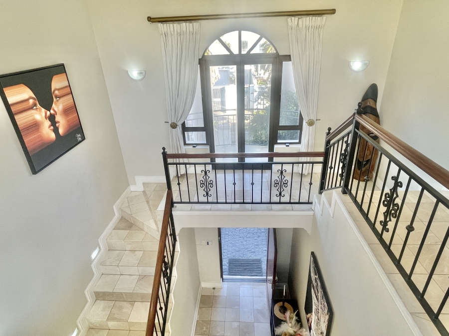 9 Bedroom Property for Sale in Sunset Beach Western Cape